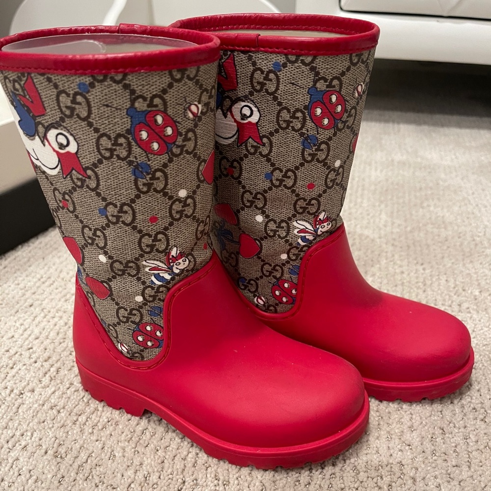100% Auth Gucci Rainboots